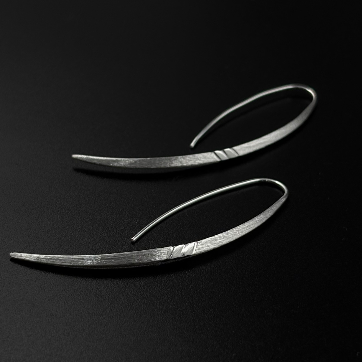Curved Blade Earrings | 925 Silver