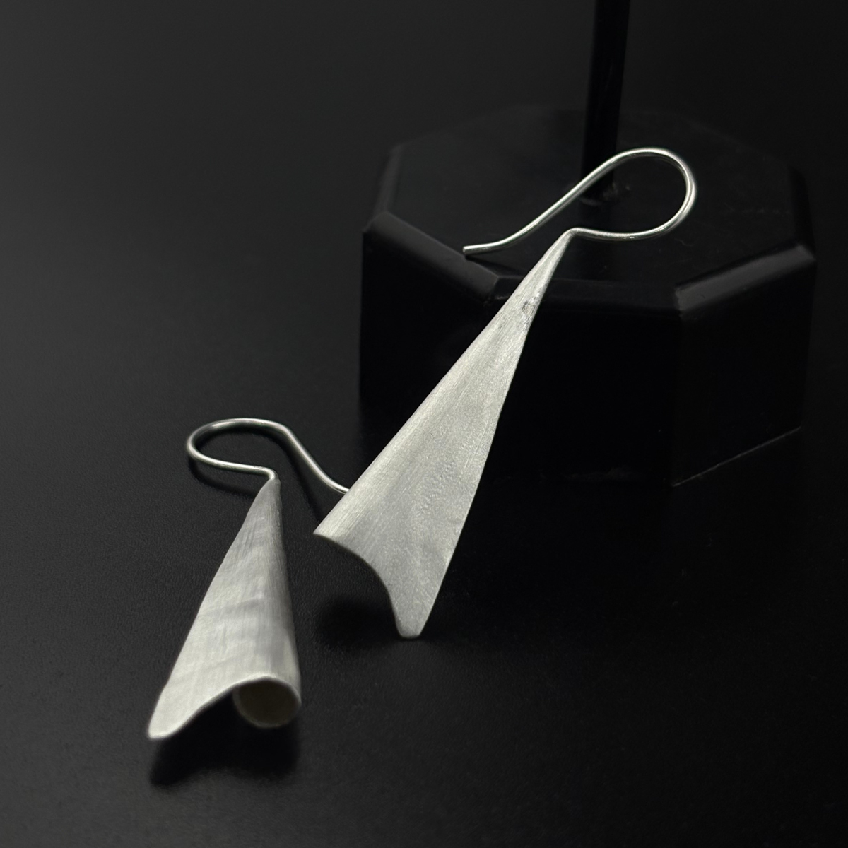 Silver Bell Curve Earrings | 925 Silver