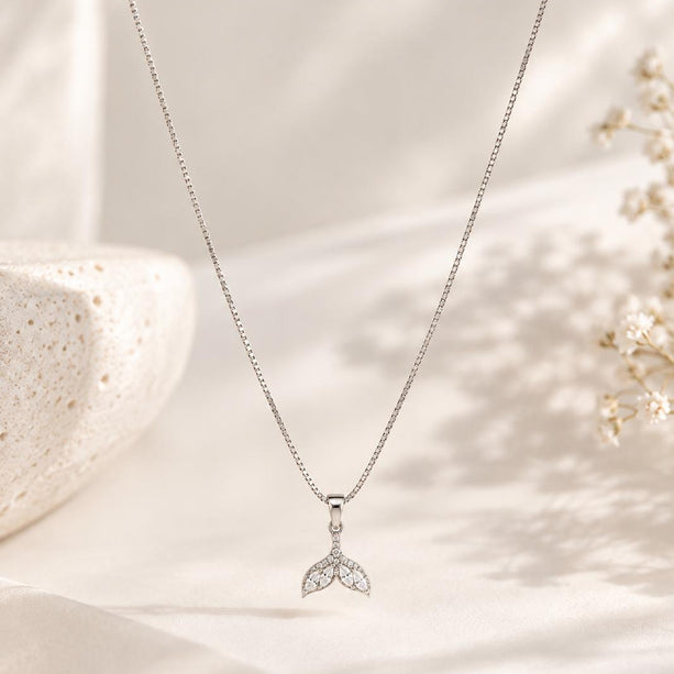 Ayla Minimal Pendant Necklace