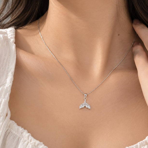 Ayla Minimal Pendant Necklace