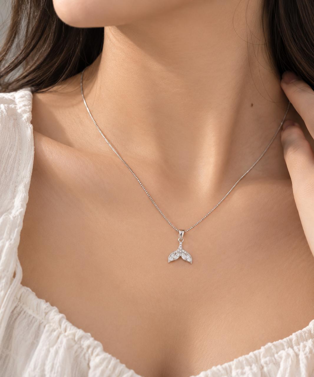 Ayla Minimal Pendant Necklace