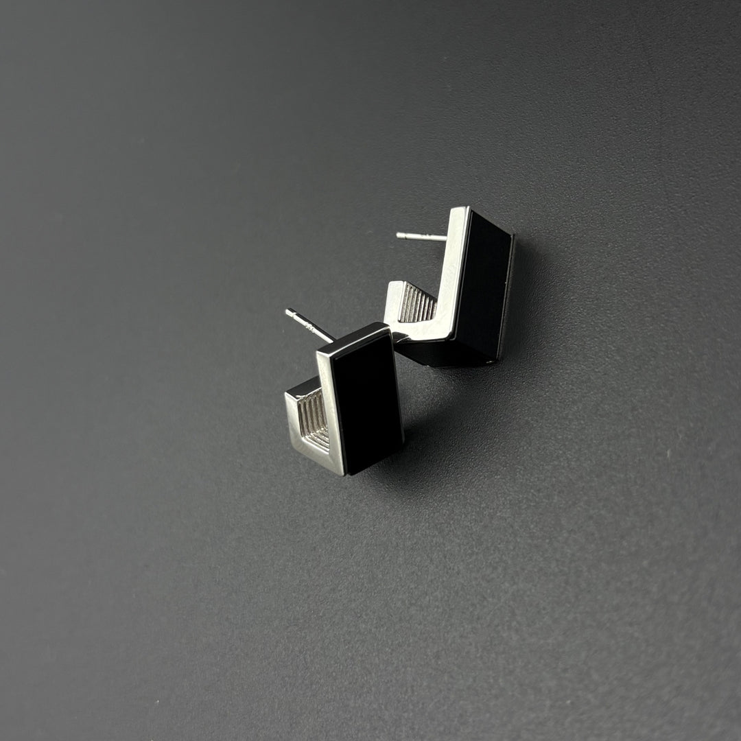 Black Edge Stud Earrings | 925 Silver