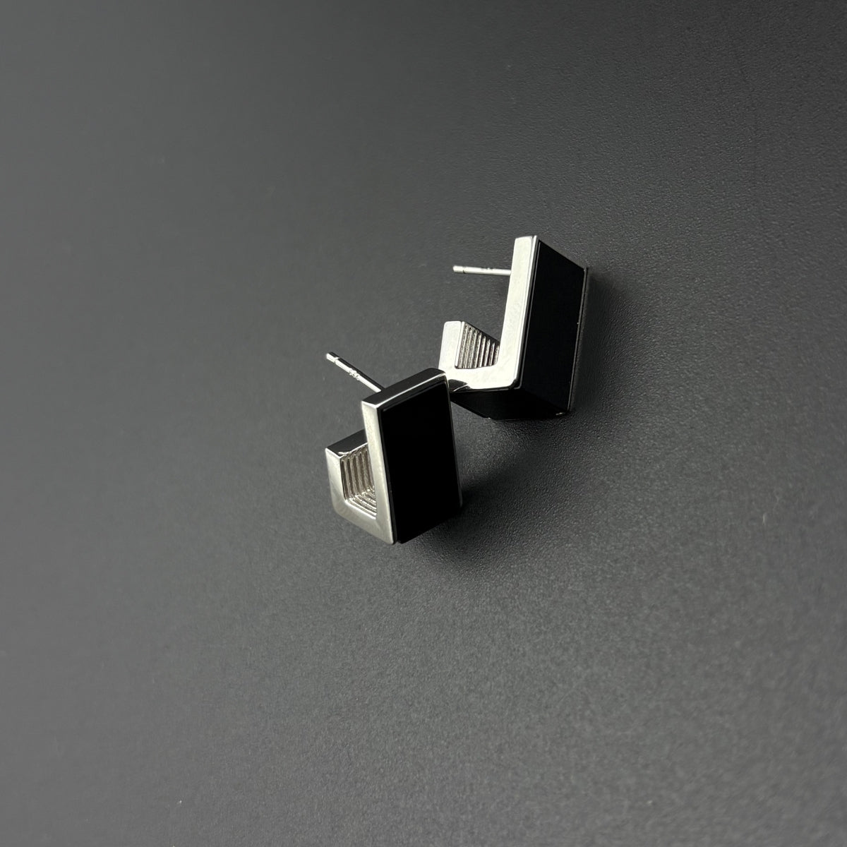 Black Edge Stud Earrings | 925 Silver