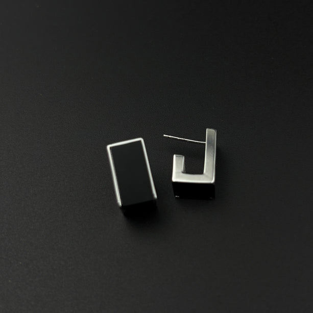 Black Edge Stud Earrings | 925 Silver