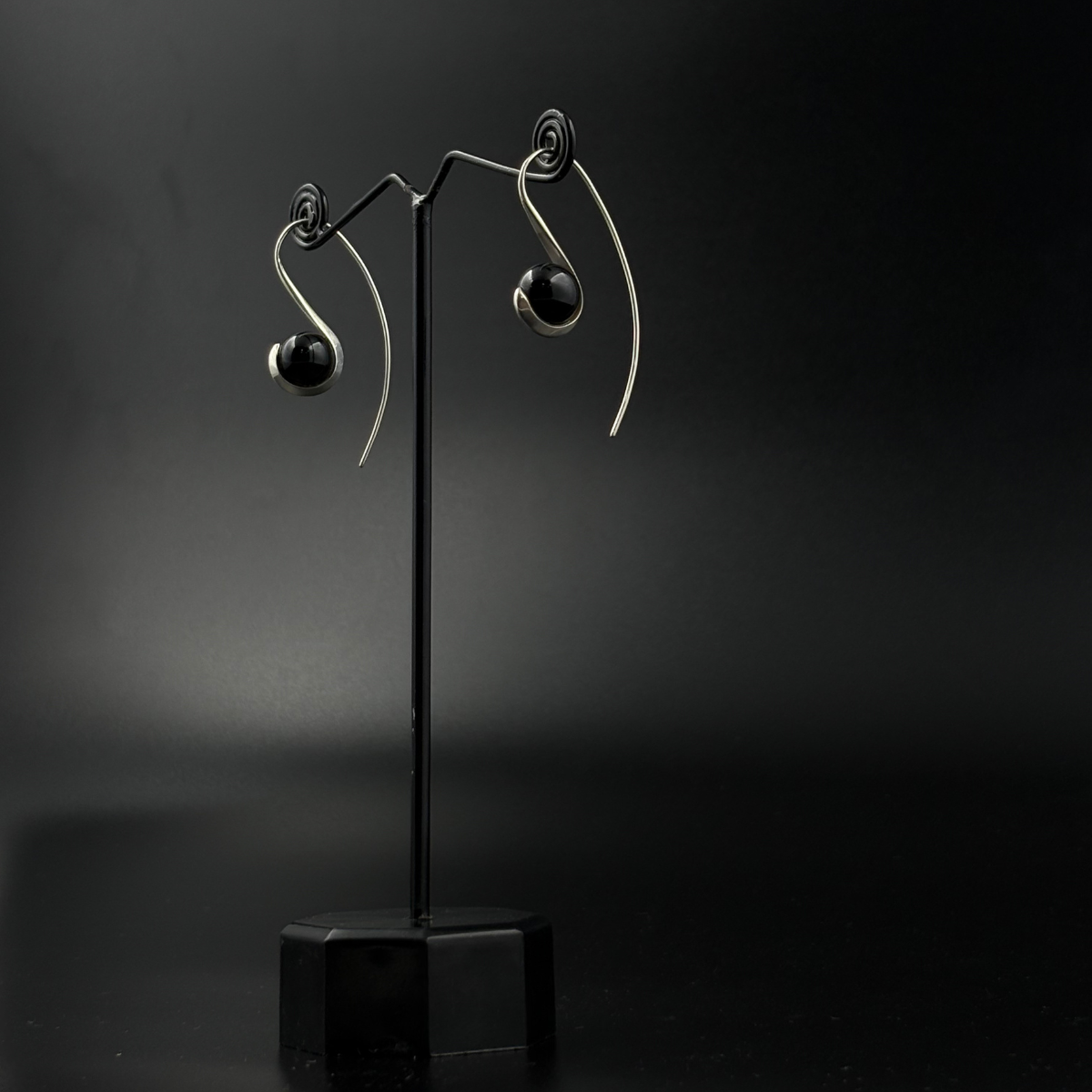 Silver Curve Drop Earrings – Midnight Black | 925 Silver