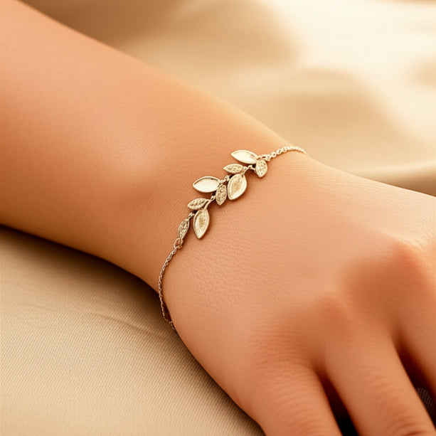 Dewleaf Charm Minimalist Chain Bracelet | 925 Silver