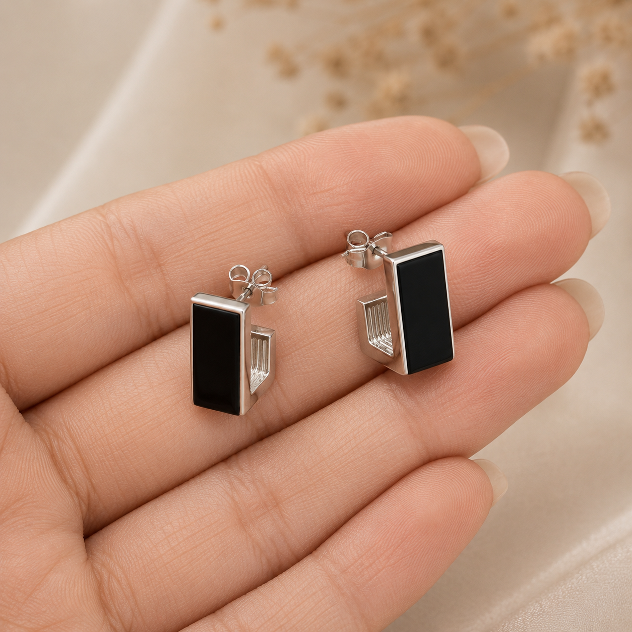 Black Edge Stud Earrings | 925 Silver