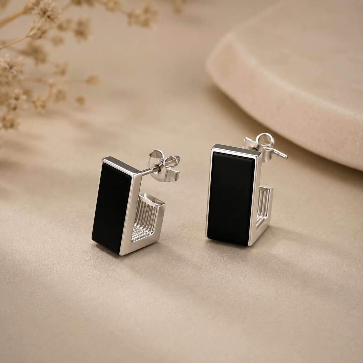 Black Edge Stud Earrings | 925 Silver