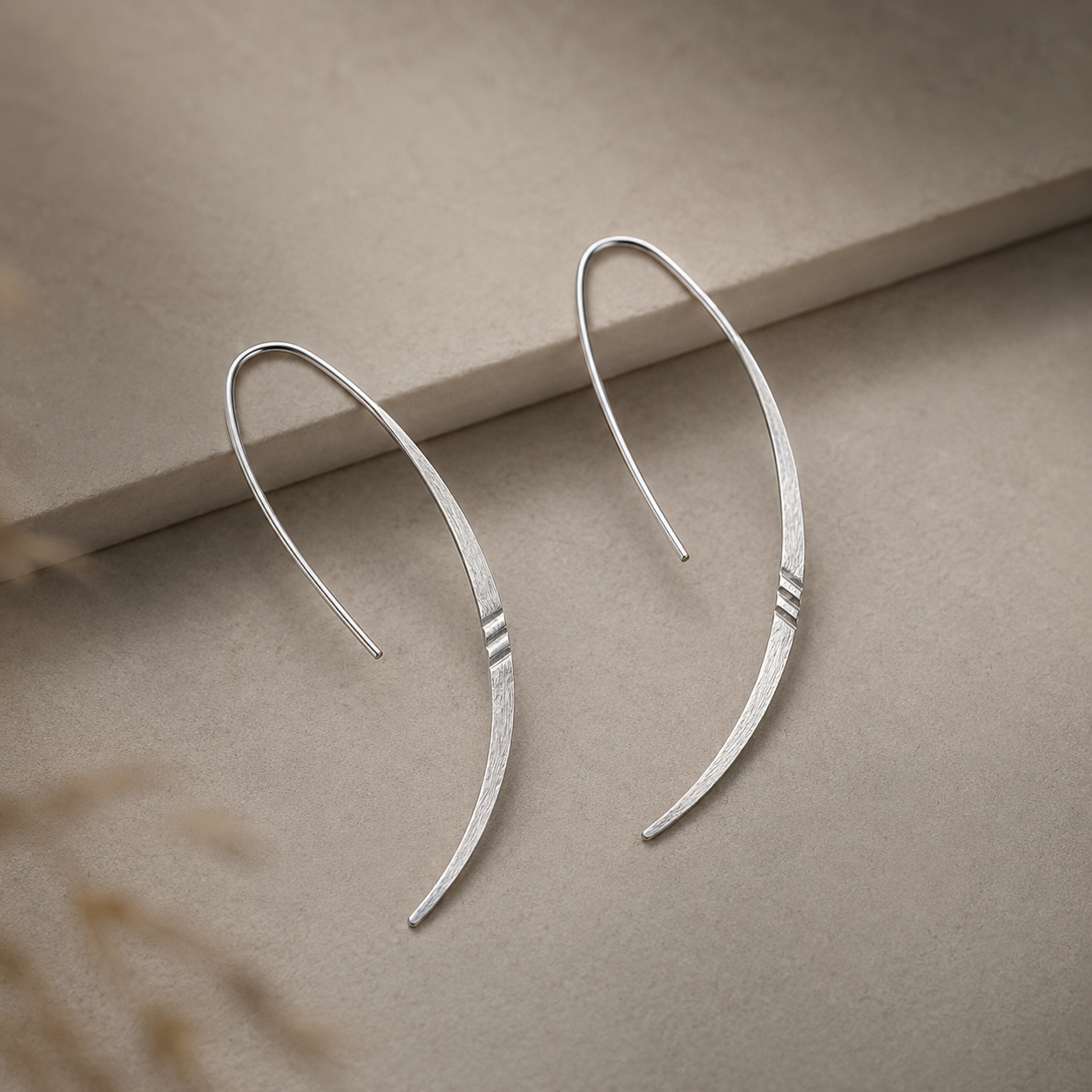 Curved Blade Earrings | 925 Silver