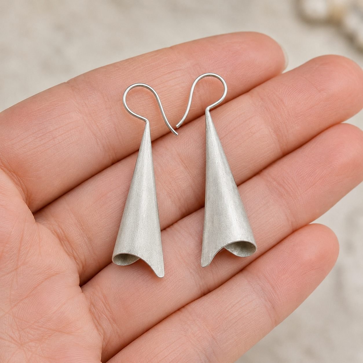 Silver Bell Curve Earrings | 925 Silver