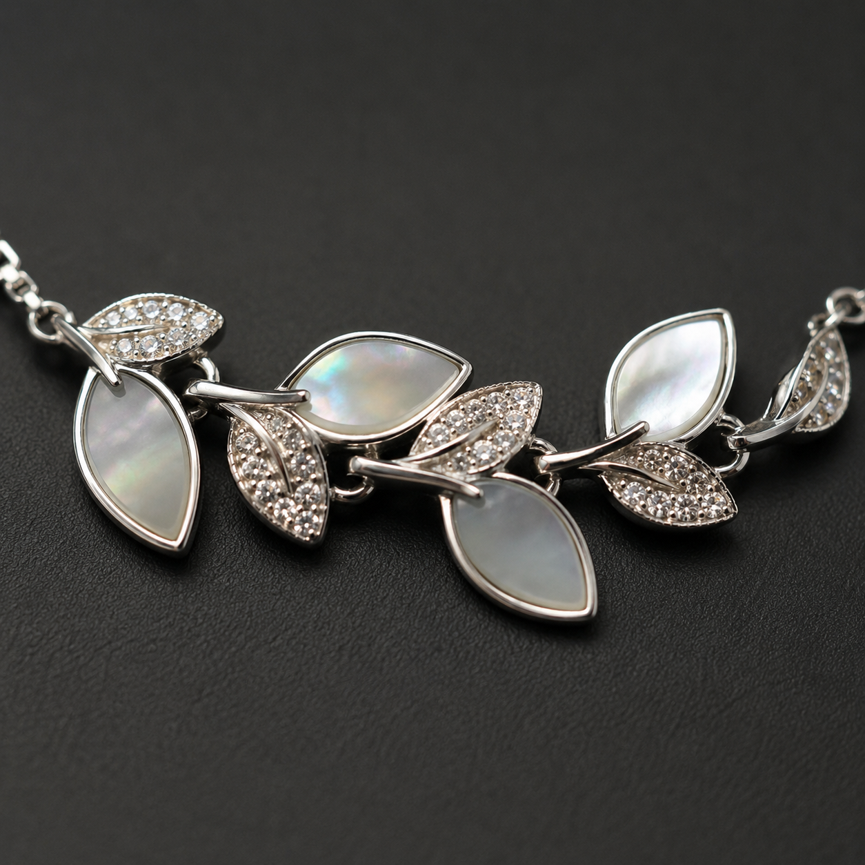 Dewleaf Charm Minimalist Chain Bracelet | 925 Silver
