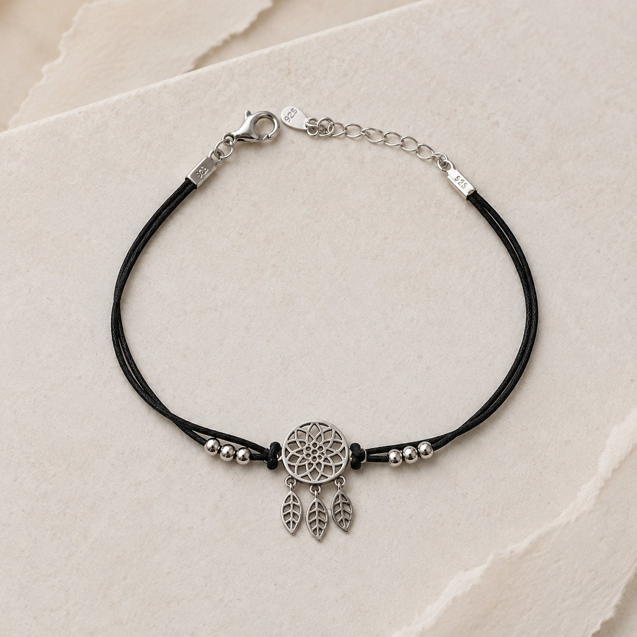 Leaf Charm Black Bracelet | 925 Silver