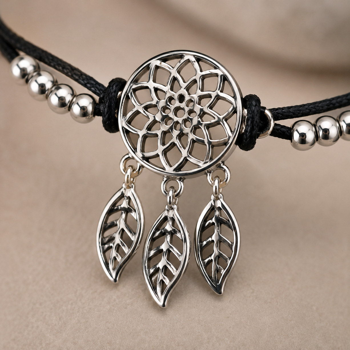 Leaf Charm Black Bracelet | 925 Silver