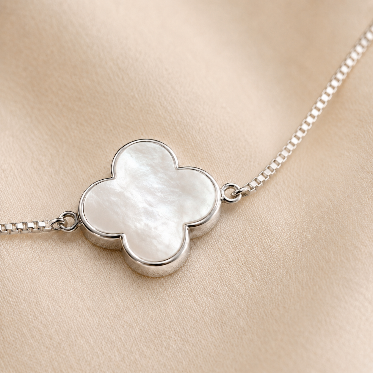 Pearldust Drift Stone Charm Necklace | 925 Silver