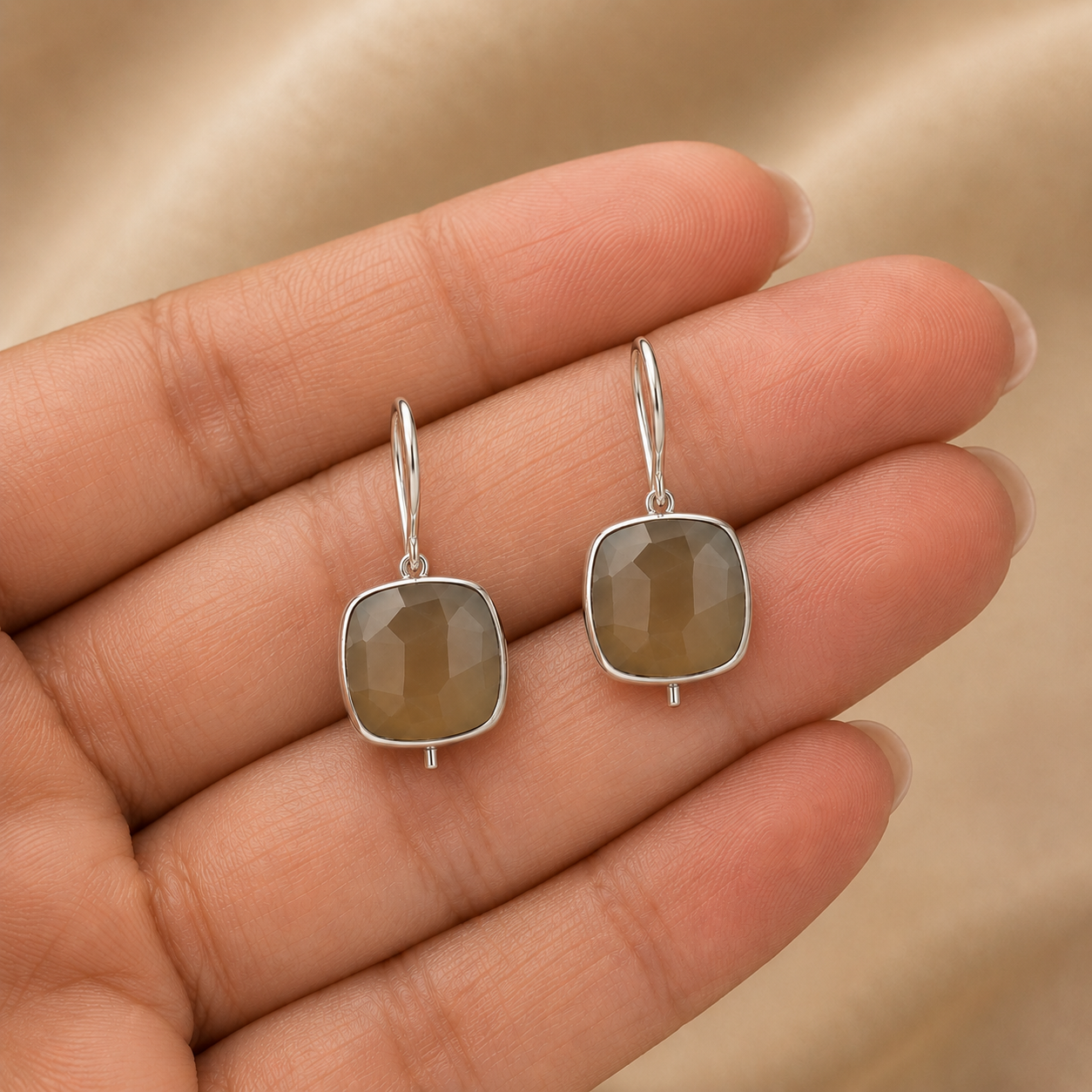 Pech Stone Cushion Drop Earrings | 925 Silver